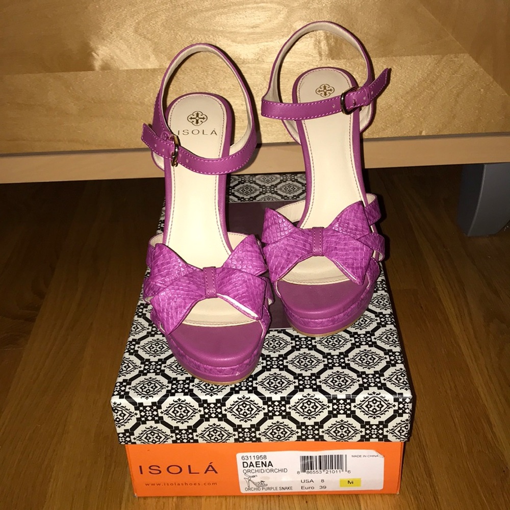 Isola sandals